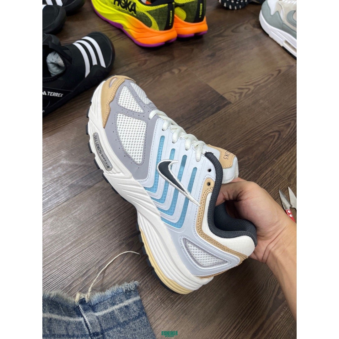 CS4068 - NIKE AIR PEG 2K5 FB - 40,5