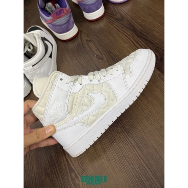 JD3160 - 1S MID WHITE QUILTED - 40