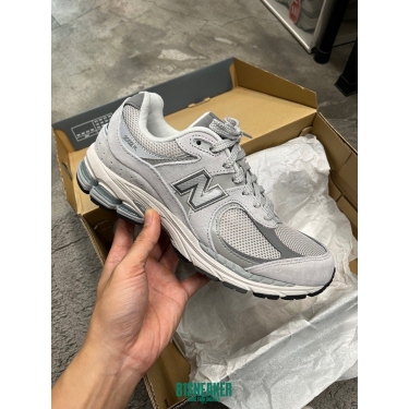 ML2002R0 NEWBALANCE 2002 GREY DS FB