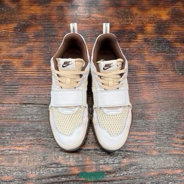 CS4729 - NIKE ZOOM FIELD X TRAVIS SCOTT FB - 42,5